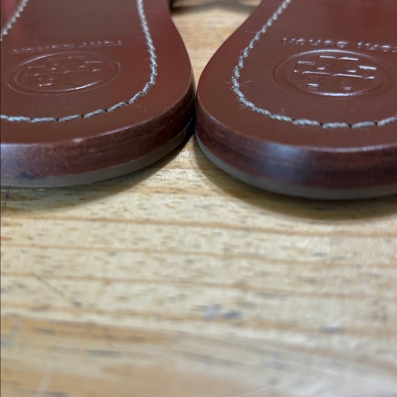 Tory Burch Mini Miller Red Leather thong Sandals - Picture 7 of 8
